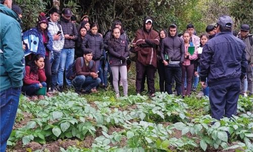 ¡Hortus, Perú en Acción! Compartiendo Conocimientos en Cutervo para un Futuro Agrícola Sostenible 🌱