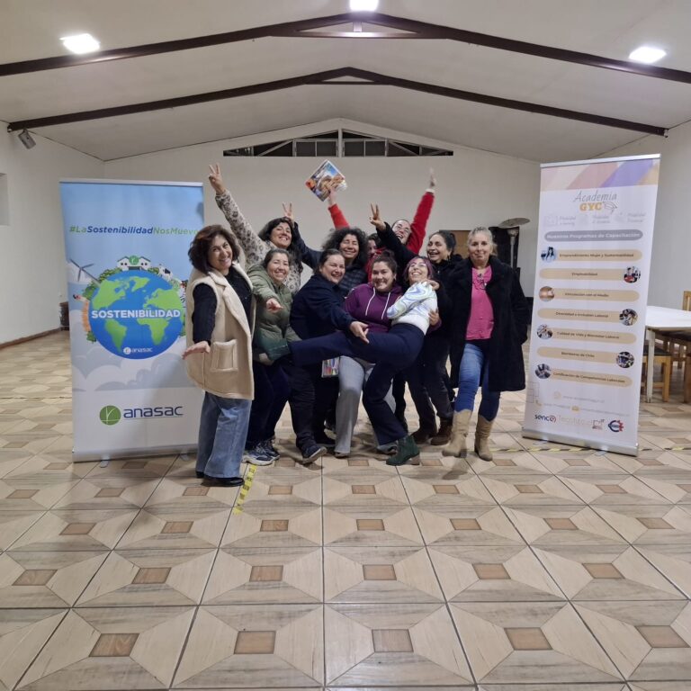 Read more about the article Impulsando el emprendimiento local: Curso de Emprendimiento ANASAC 2025